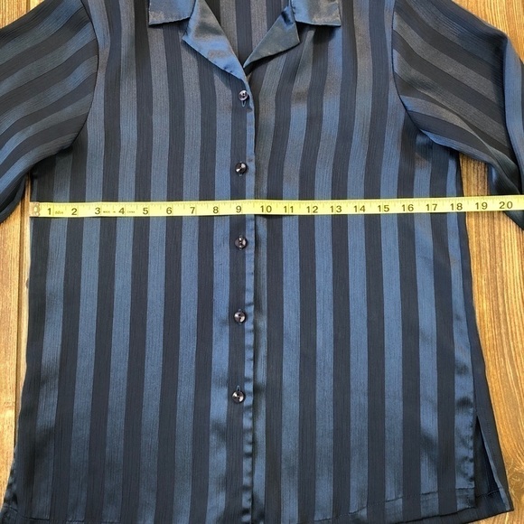 HALSTON Blue Striped Silk Texture Button Up Shirt XS - Picture 3 of 6